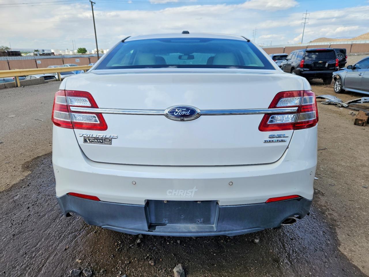 2014 FORD TAURUS SEL photo 16