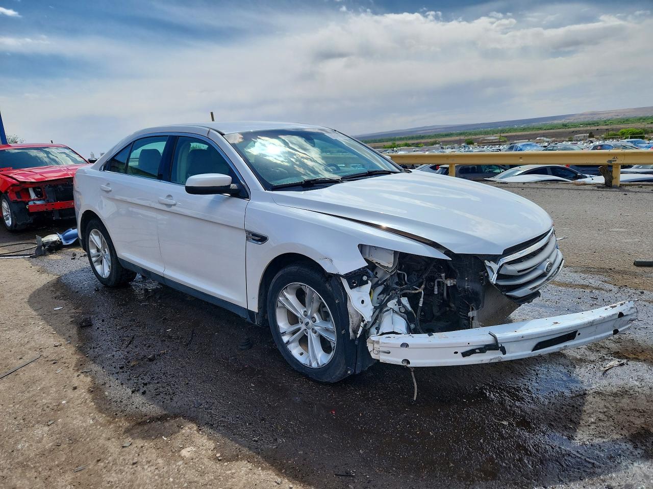 2014 FORD TAURUS SEL photo 10