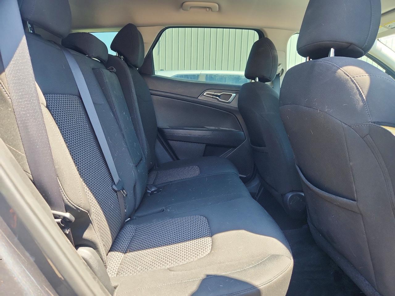 2023 KIA SPORTAGE LX photo 28