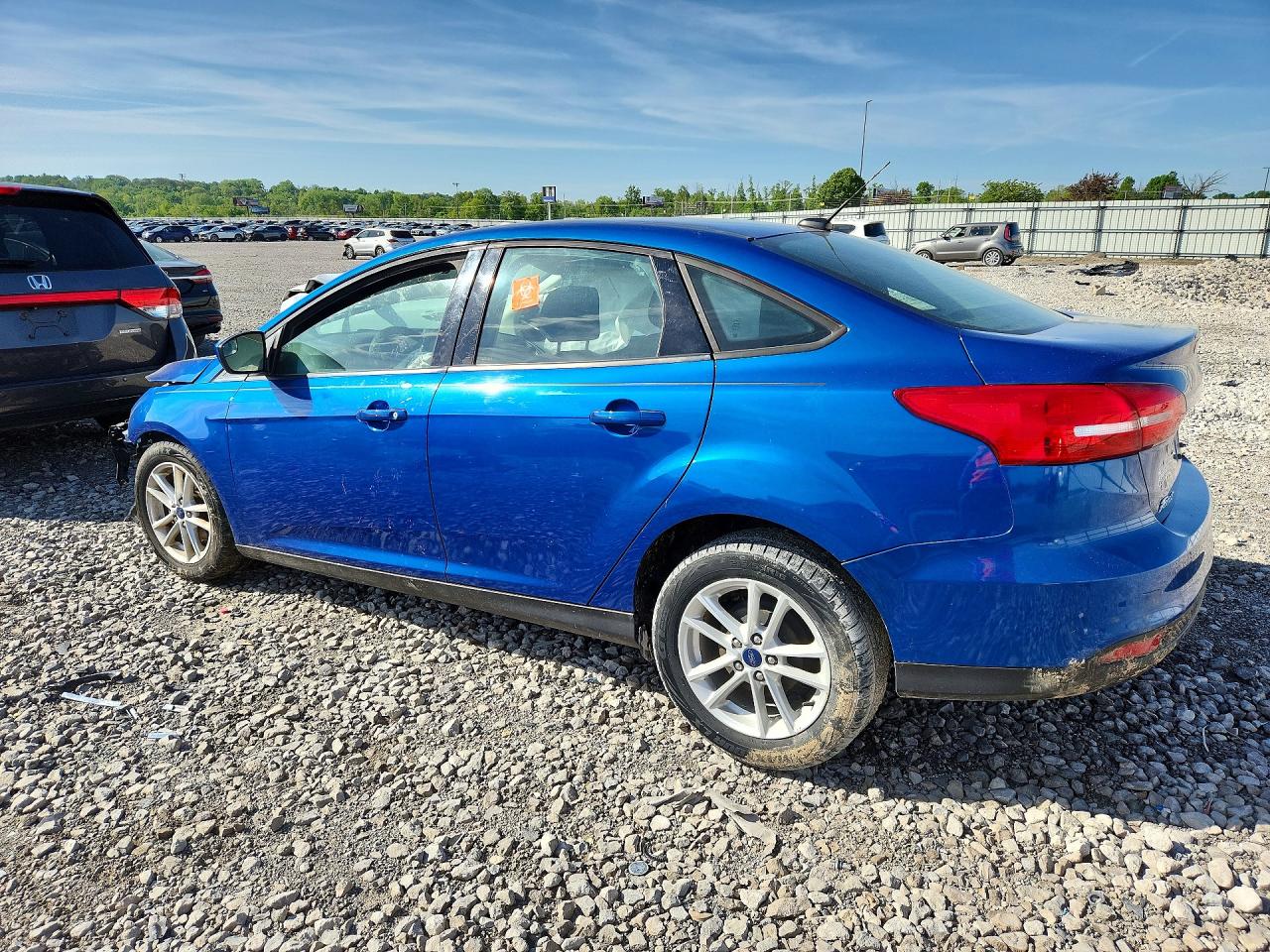 2018 FORD FOCUS SE photo 4