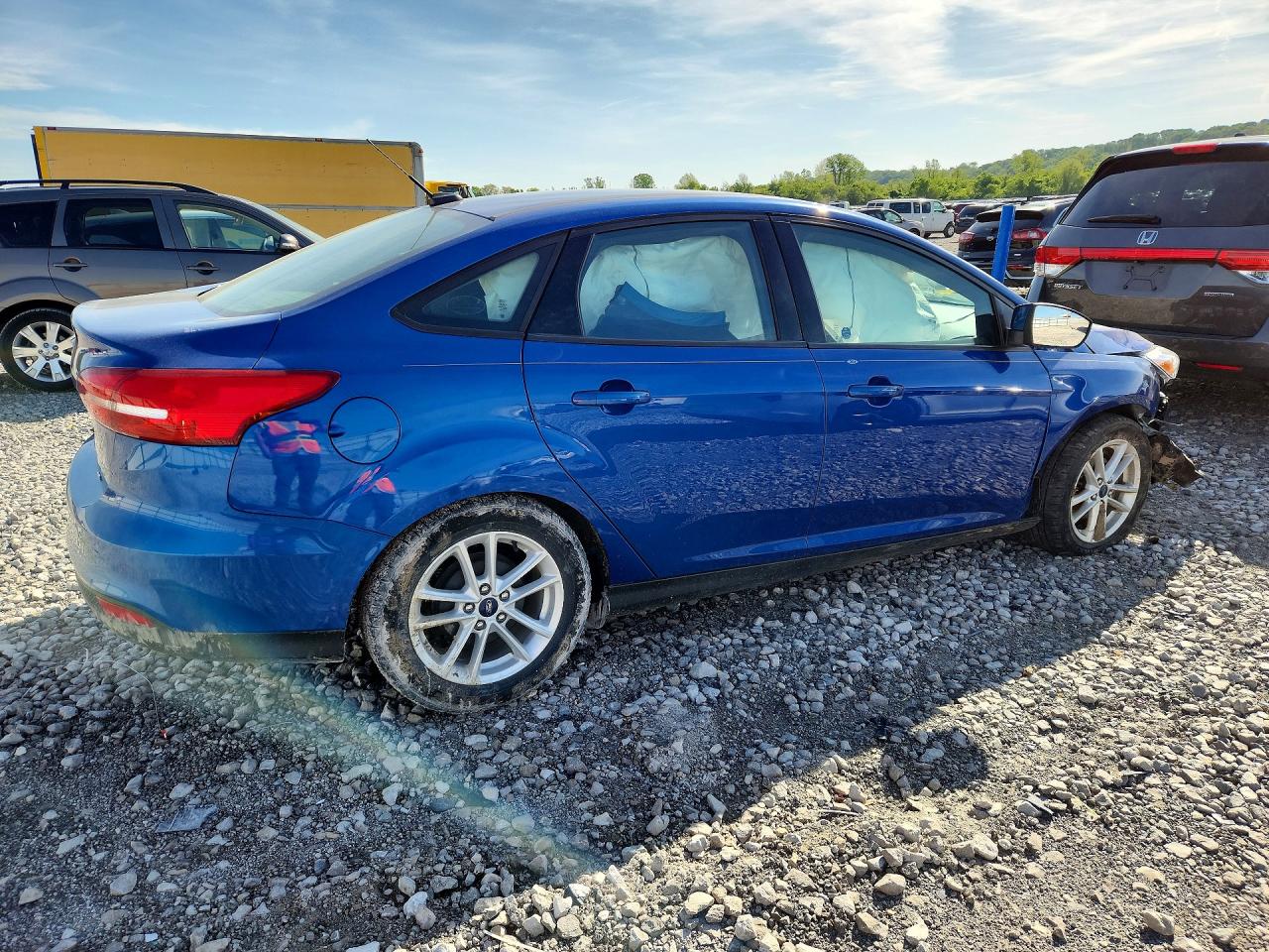 2018 FORD FOCUS SE photo 7