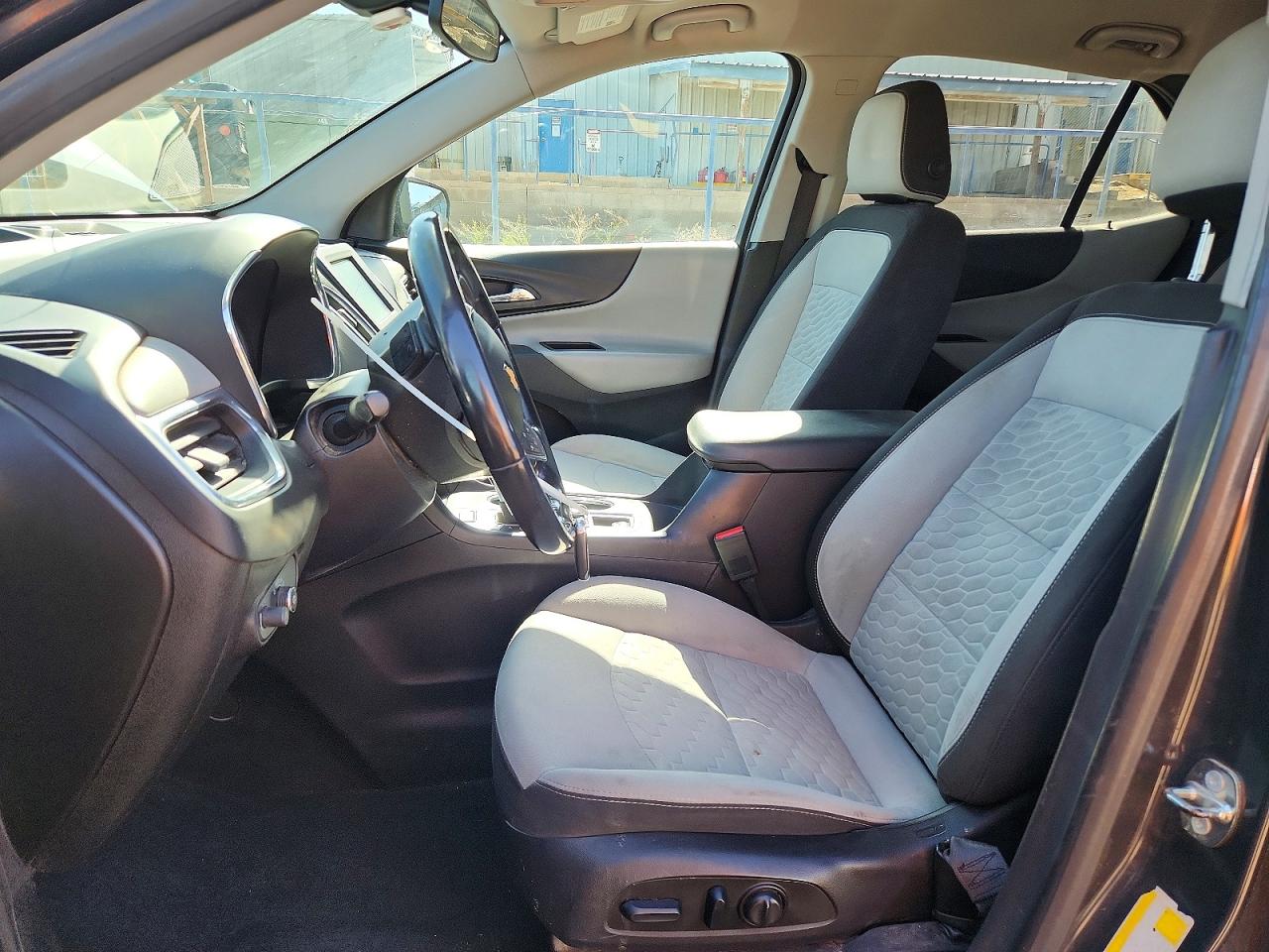 2018 CHEVROLET EQUINOX LT photo 13