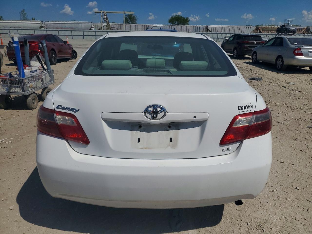 2007 TOYOTA CAMRY LE photo 6