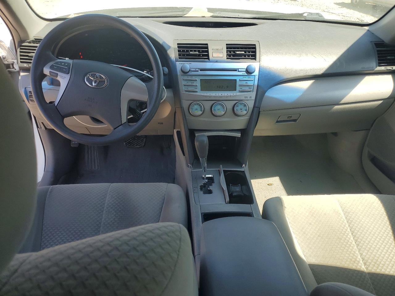 2007 TOYOTA CAMRY LE photo 8