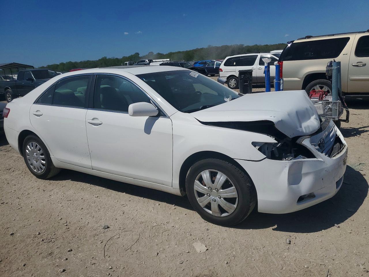 2007 TOYOTA CAMRY LE photo 4