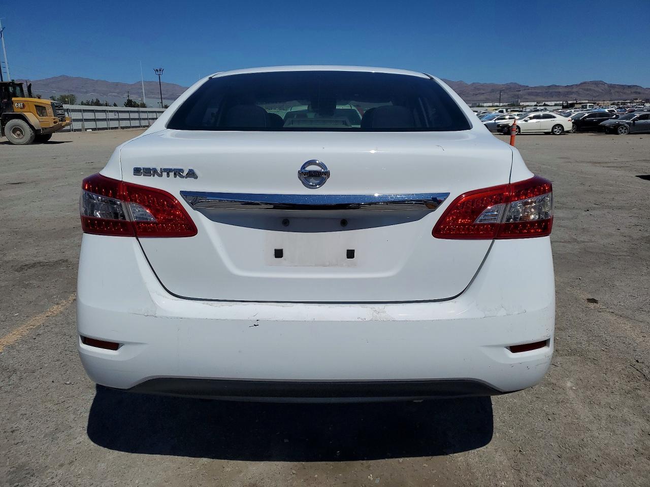 2015 NISSAN SENTRA S photo 16