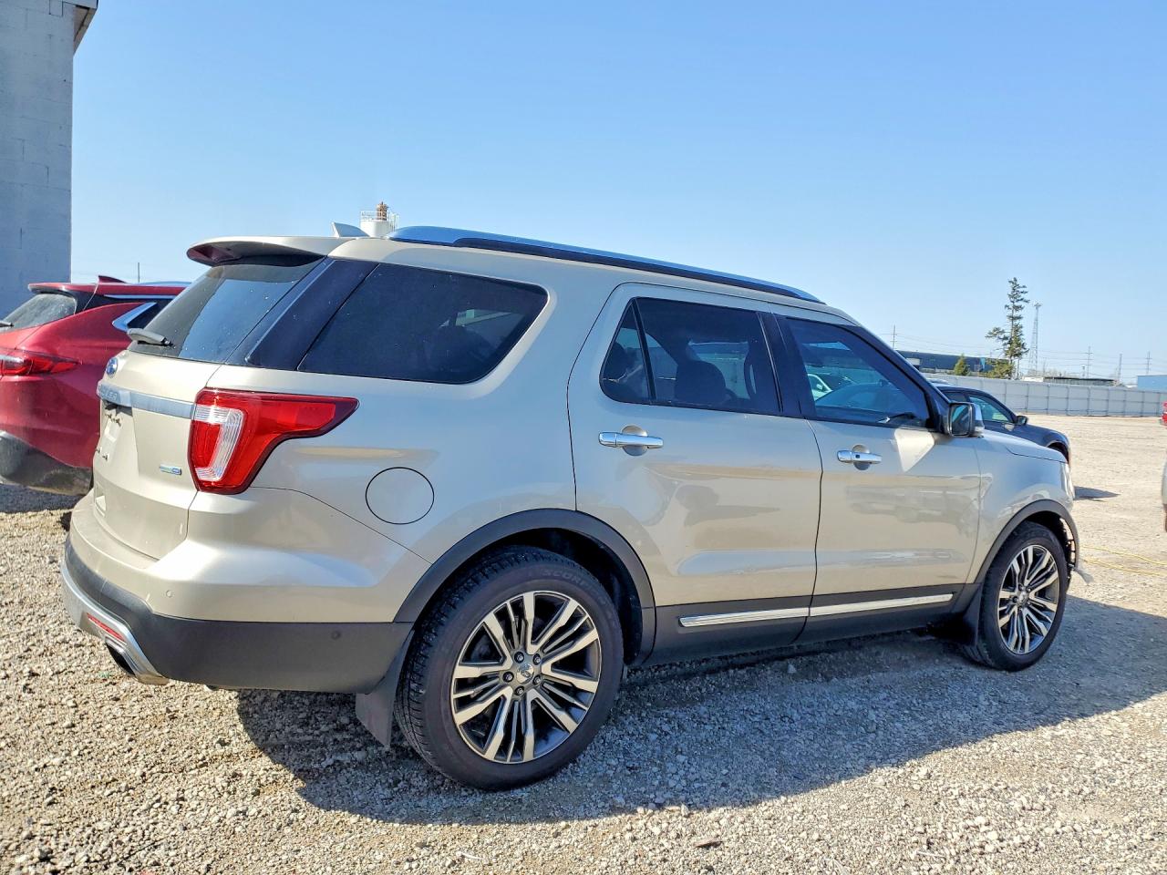 2017 FORD EXPLORER PLATINUM photo 7