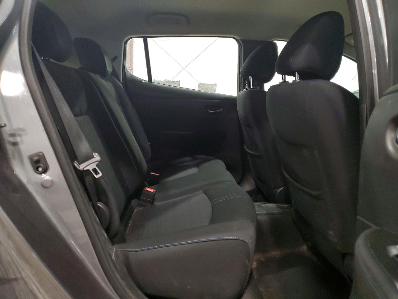 2019 NISSAN LEAF S photo 21
