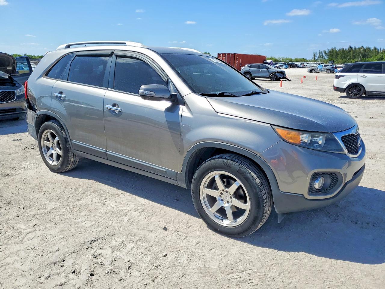 2011 KIA SORENTO EX photo 10