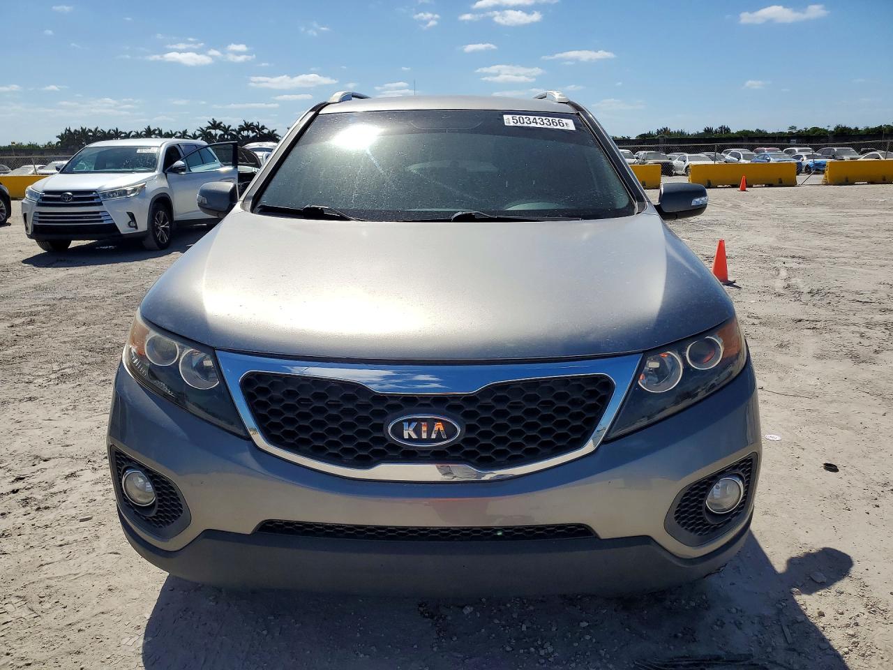 2011 KIA SORENTO EX photo 13