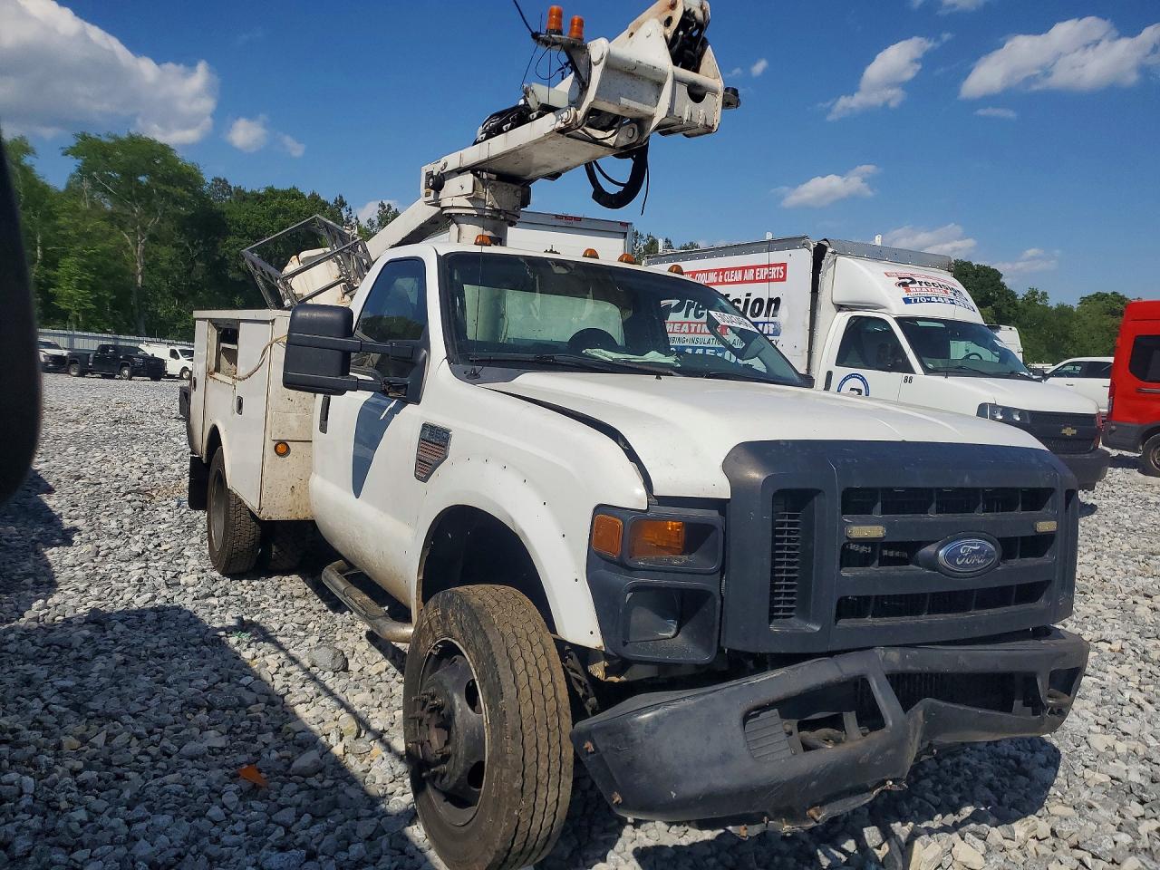 2010 FORD F550 SUPER DUTY BUCKET TRUCK photo 10