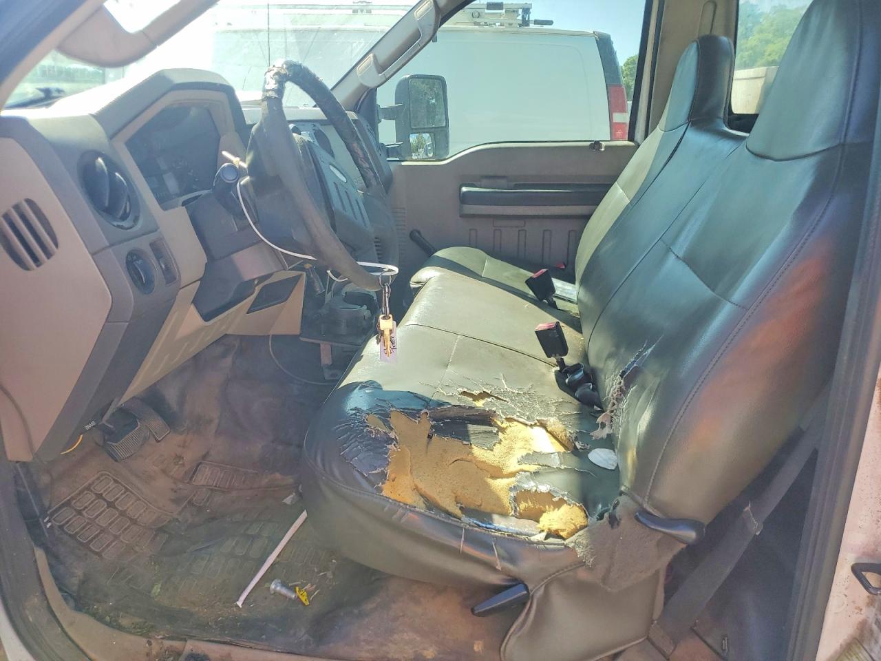 2010 FORD F550 SUPER DUTY BUCKET TRUCK photo 19