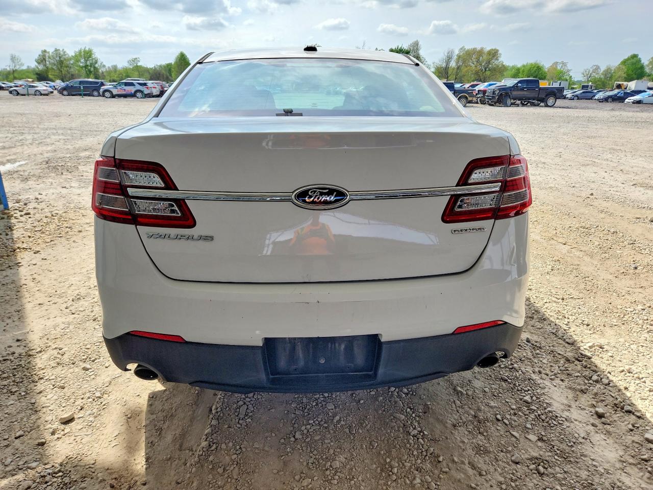 2014 FORD TAURUS SE photo 11