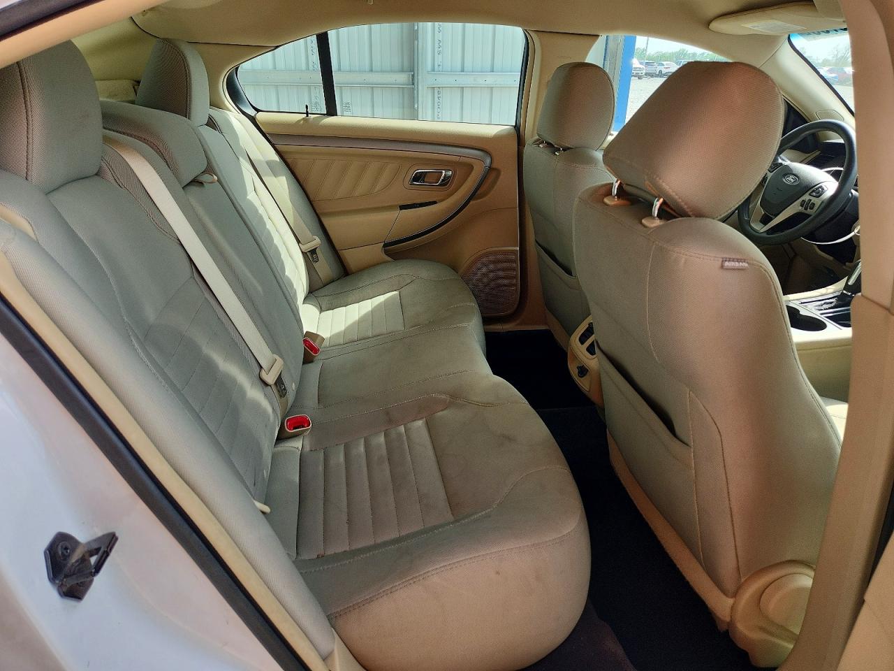2014 FORD TAURUS SE photo 19