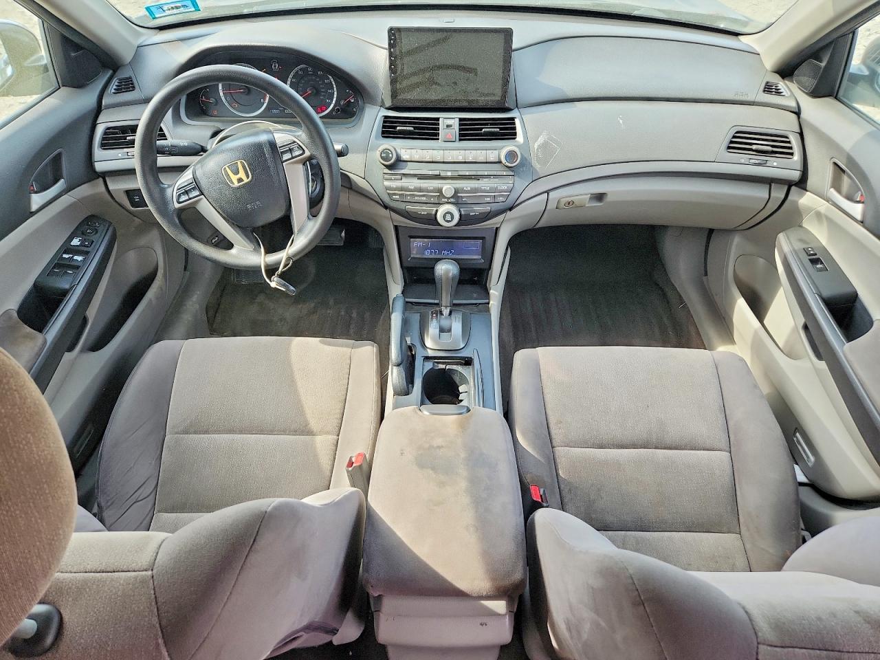 2010 HONDA ACCORD LXP photo 22