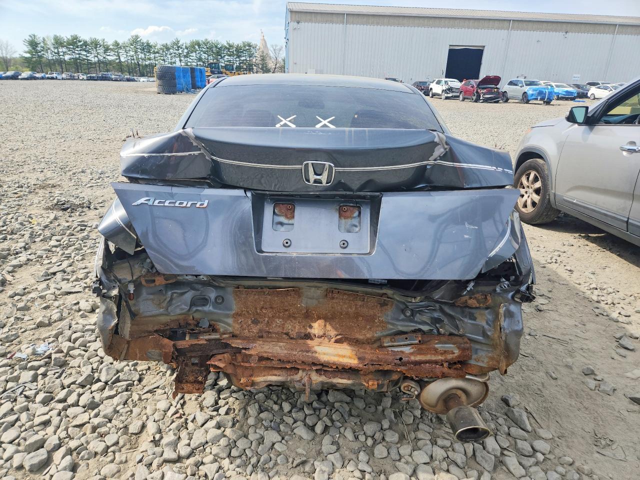 2010 HONDA ACCORD LXP photo 16