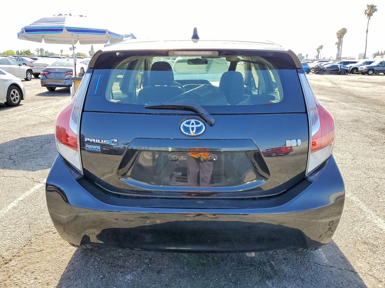 2016 TOYOTA PRIUS C PERSONA SPECIAL EDITION photo 11