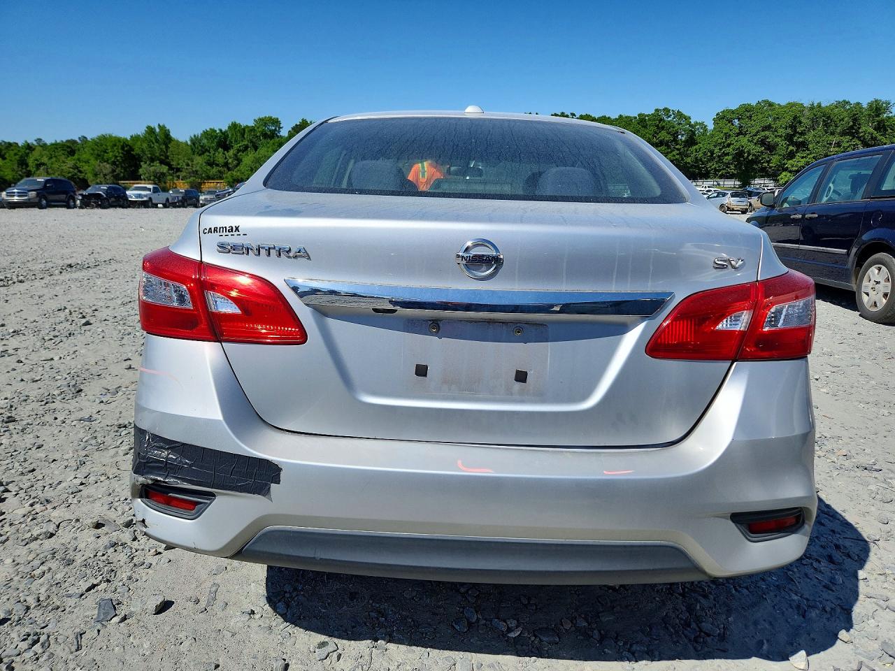 2017 NISSAN SENTRA SV photo 6