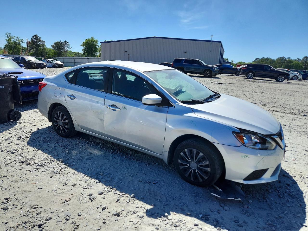 2017 NISSAN SENTRA SV photo 4