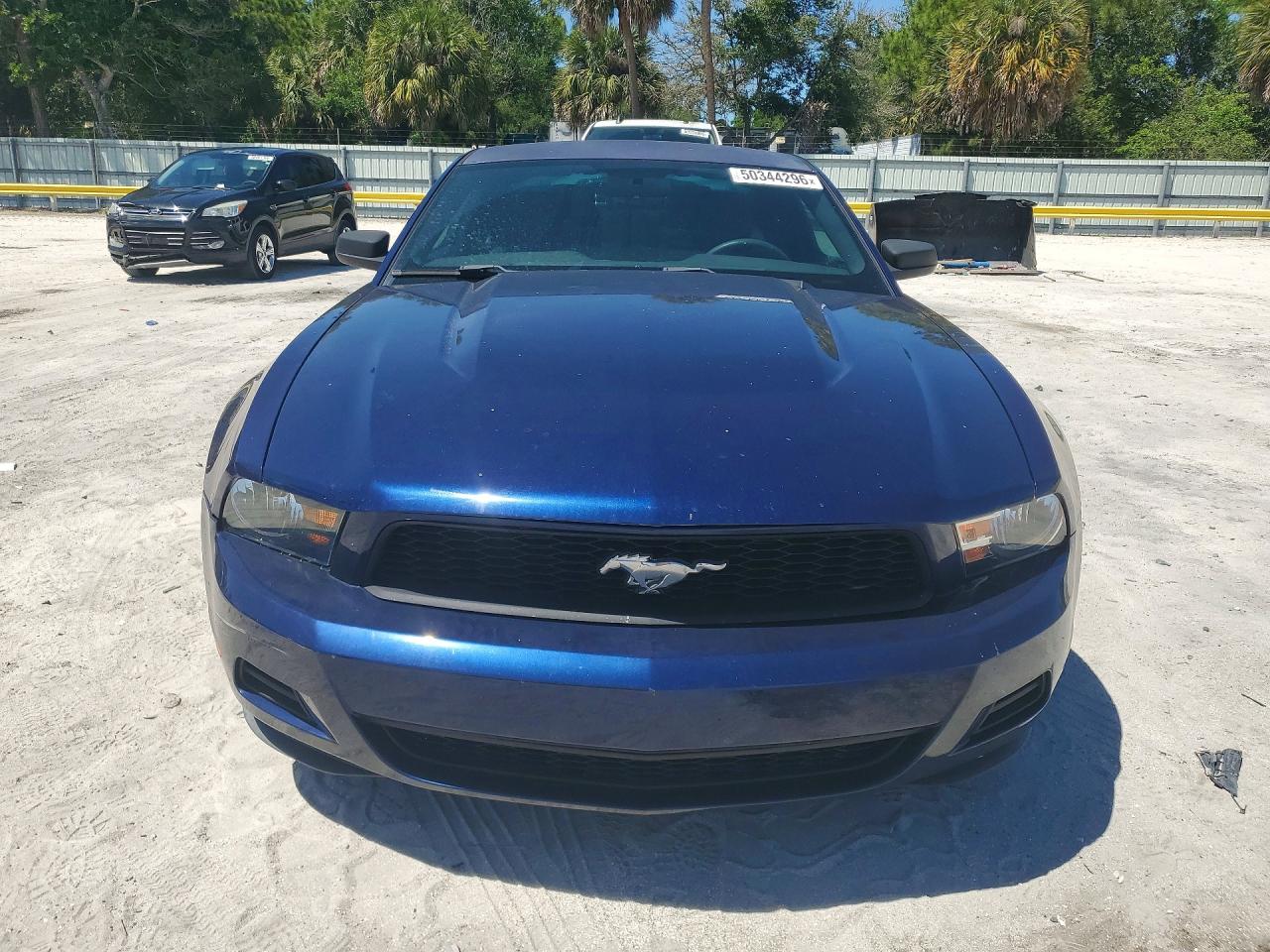 2012 FORD MUSTANG photo 9