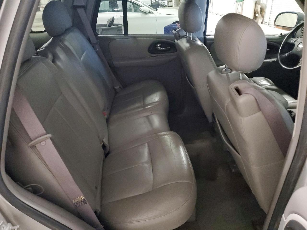 2005 CHEVROLET TRAILBLAZER LS photo 31