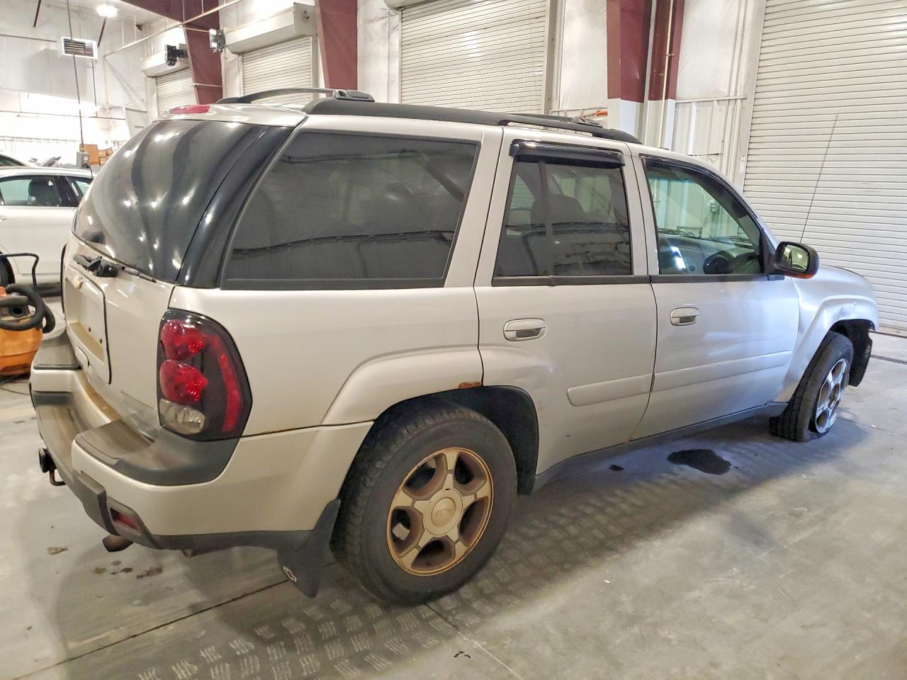 2005 CHEVROLET TRAILBLAZER LS photo 7