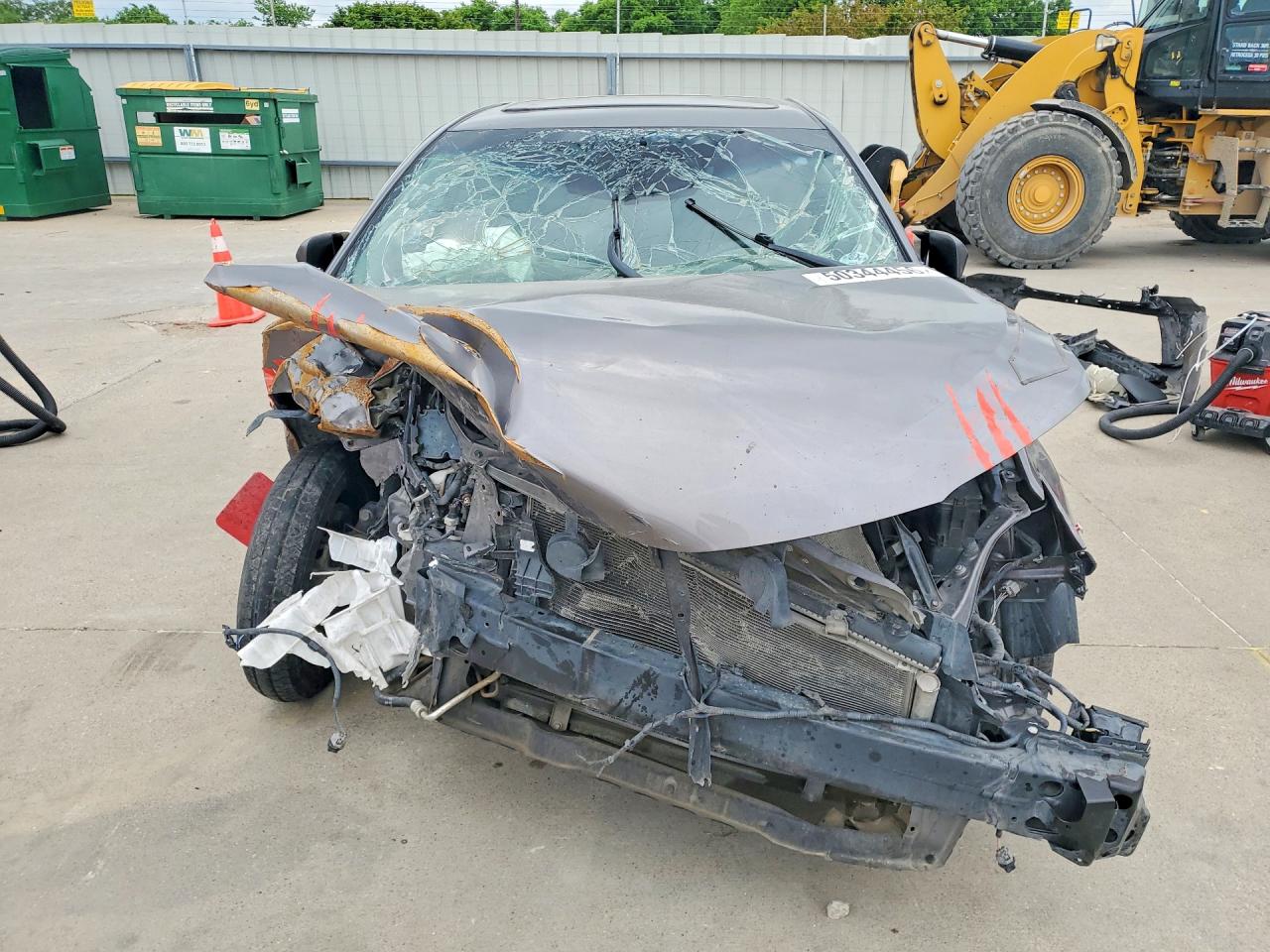 2016 TOYOTA CAMRY SE photo 9