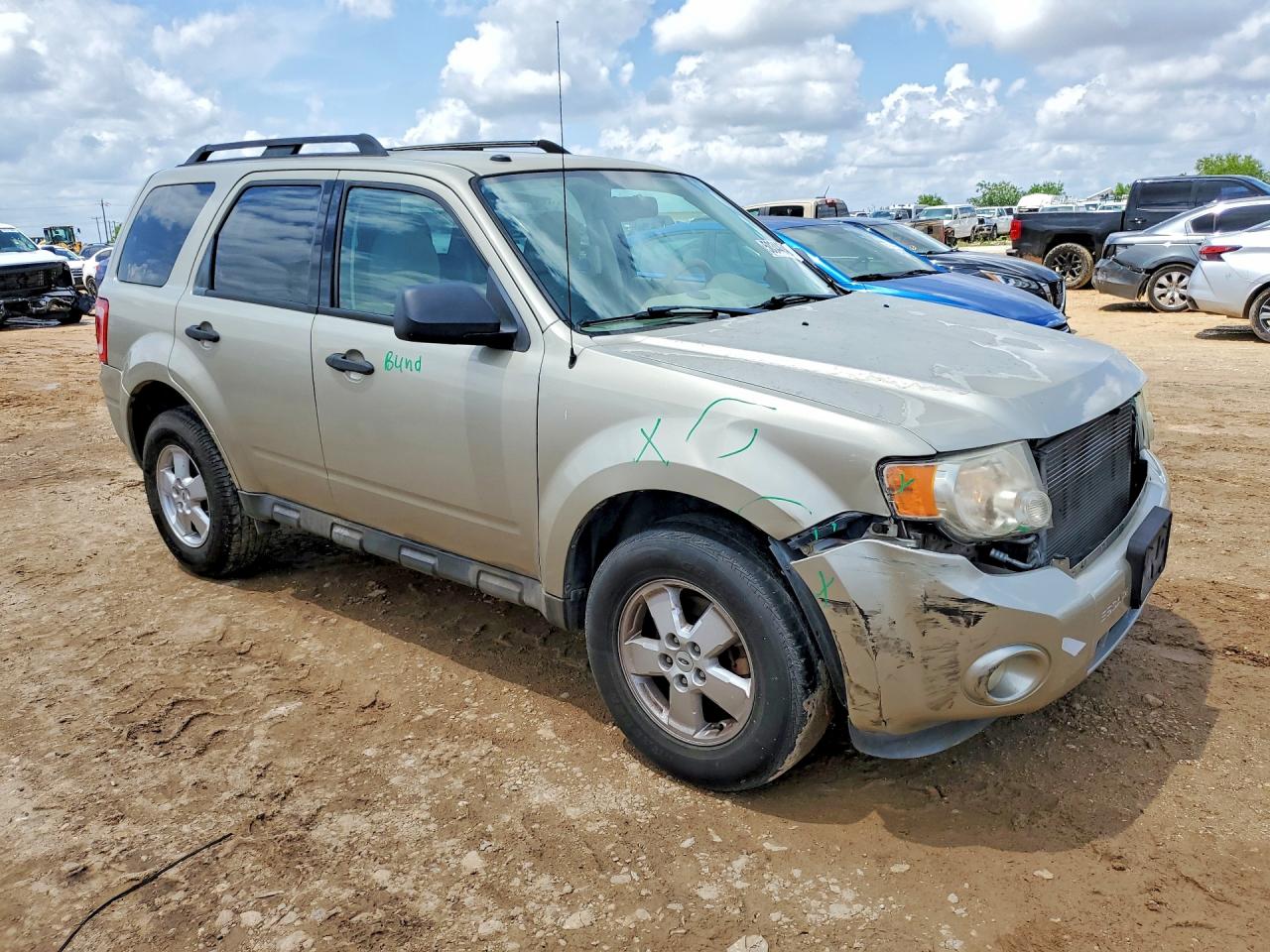 2010 FORD ESCAPE XLT photo 7