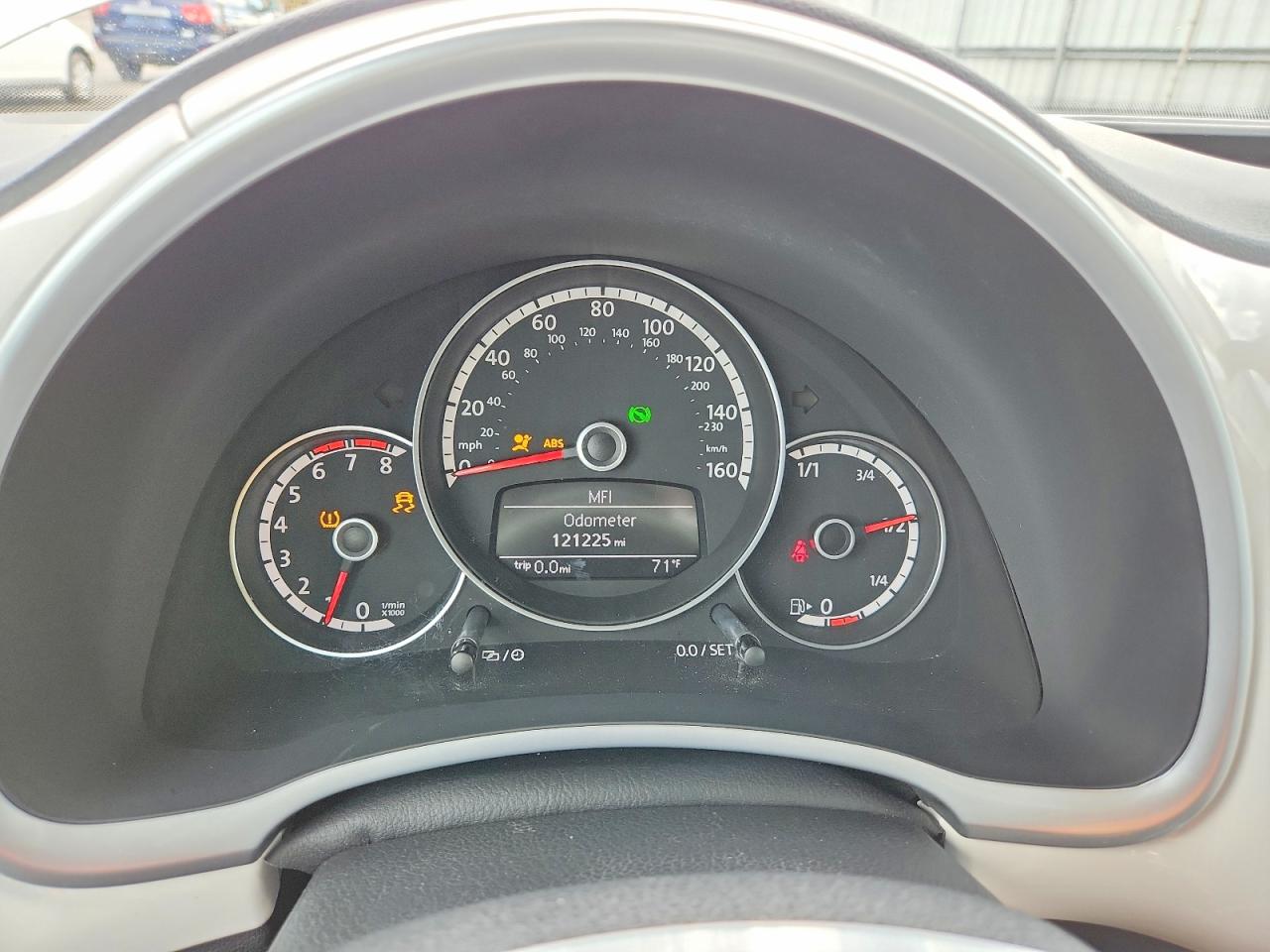 2014 VOLKSWAGEN BEETLE photo 17