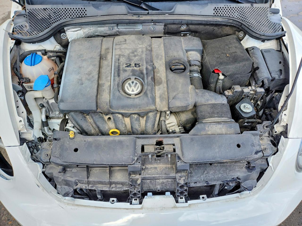 2014 VOLKSWAGEN BEETLE photo 21