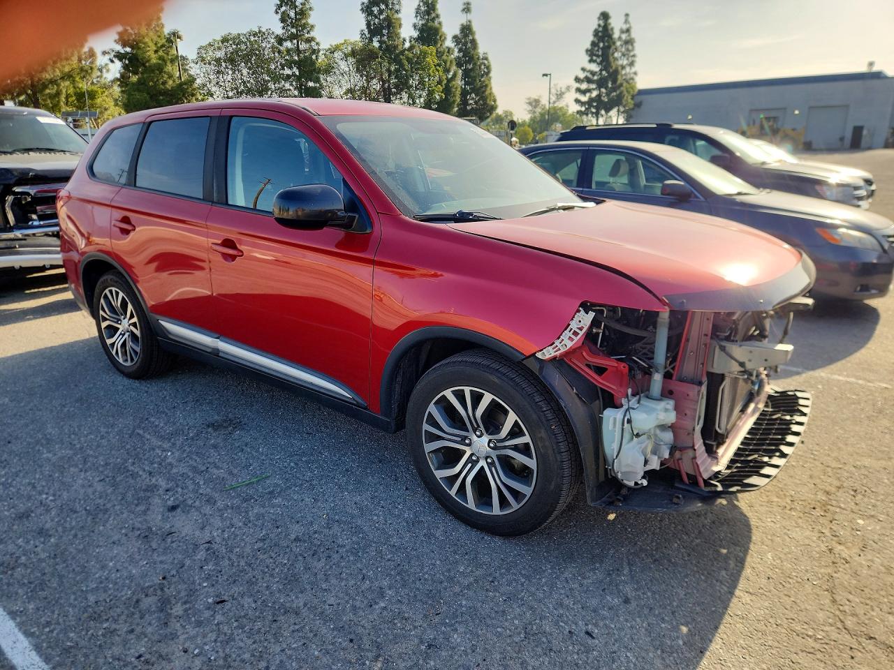 2017 MITSUBISHI OUTLANDER ES photo 7