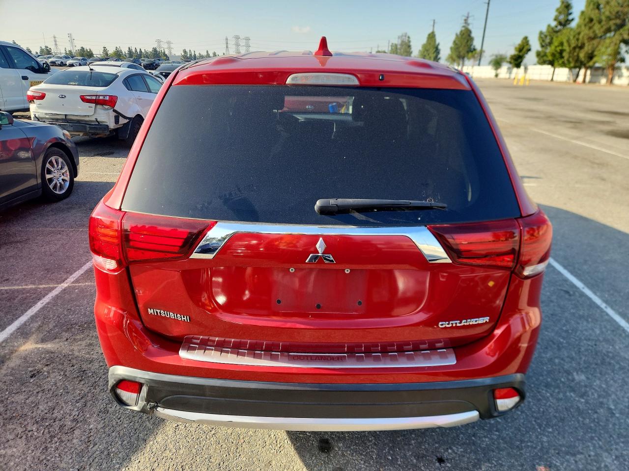 2017 MITSUBISHI OUTLANDER ES photo 11