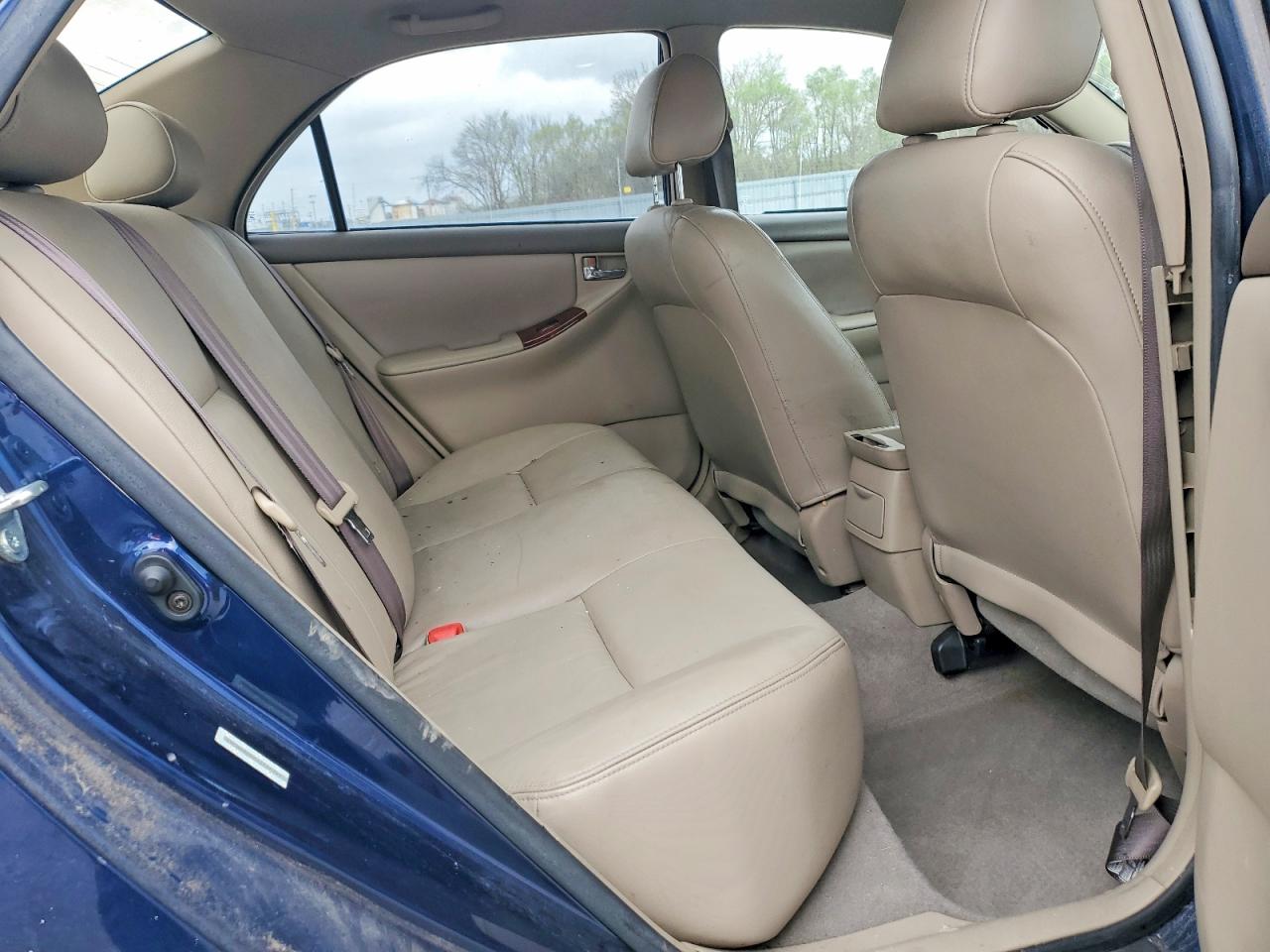 2004 TOYOTA COROLLA LE photo 28