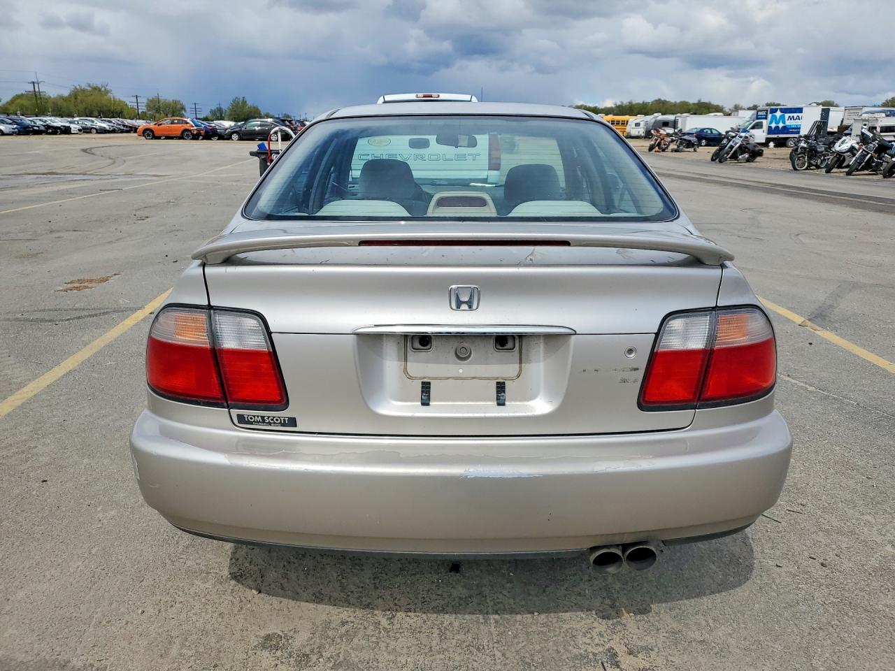 1997 HONDA ACCORD LX photo 16