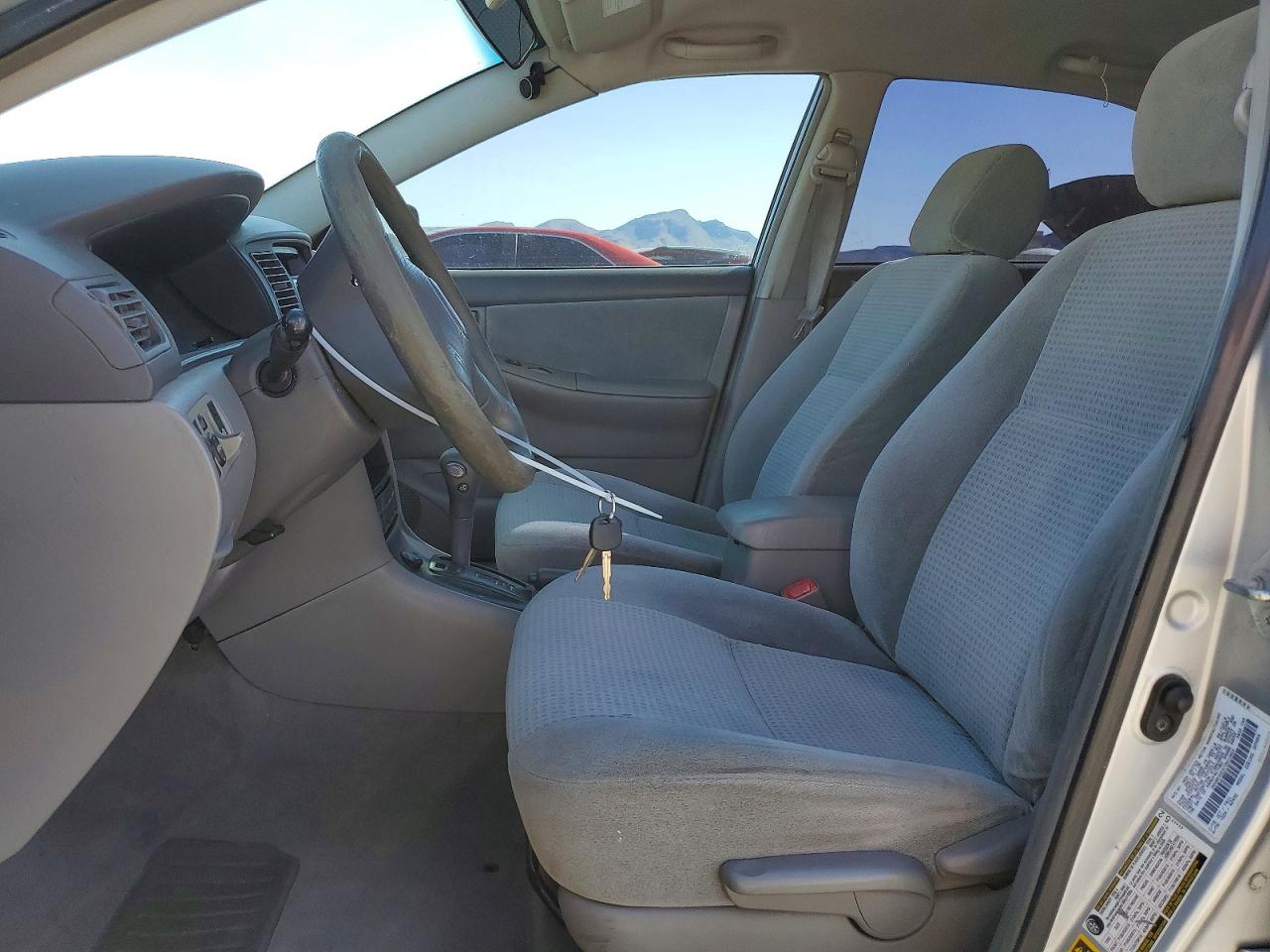 2007 TOYOTA COROLLA photo 7