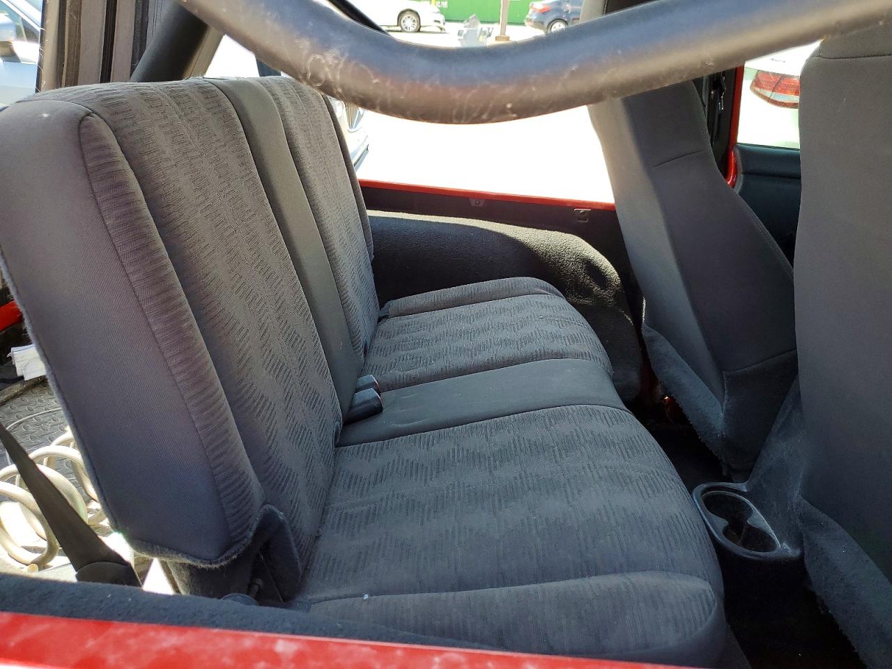 2004 JEEP WRANGLER / TJ SPORT photo 11