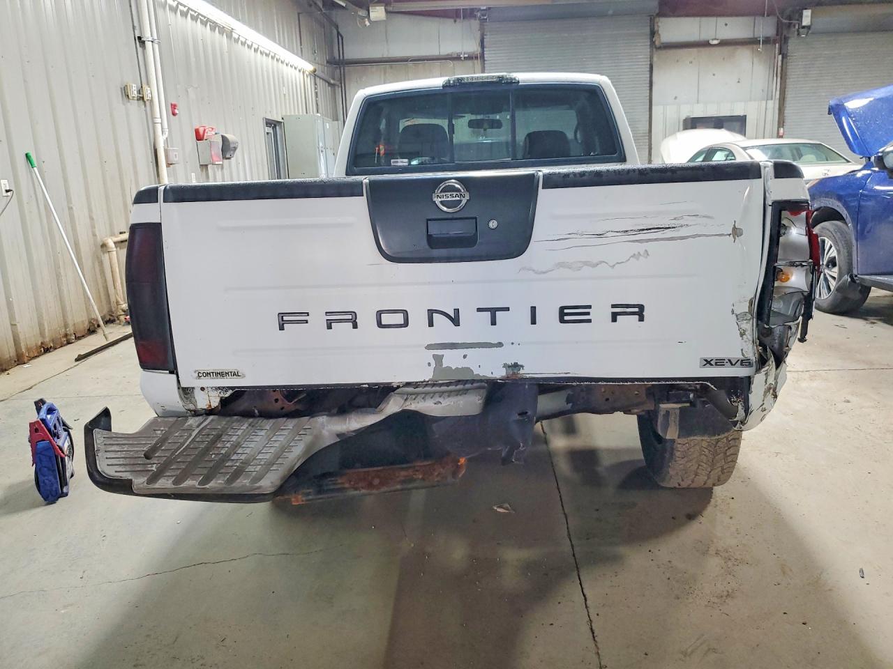 2004 NISSAN FRONTIER KING CAB XE V6 photo 11