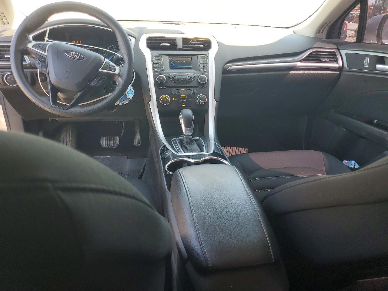 2014 FORD FUSION SE photo 15
