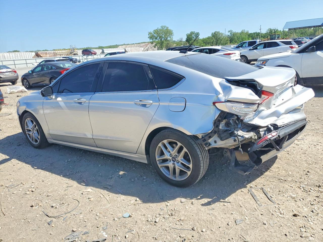 2014 FORD FUSION SE photo 3