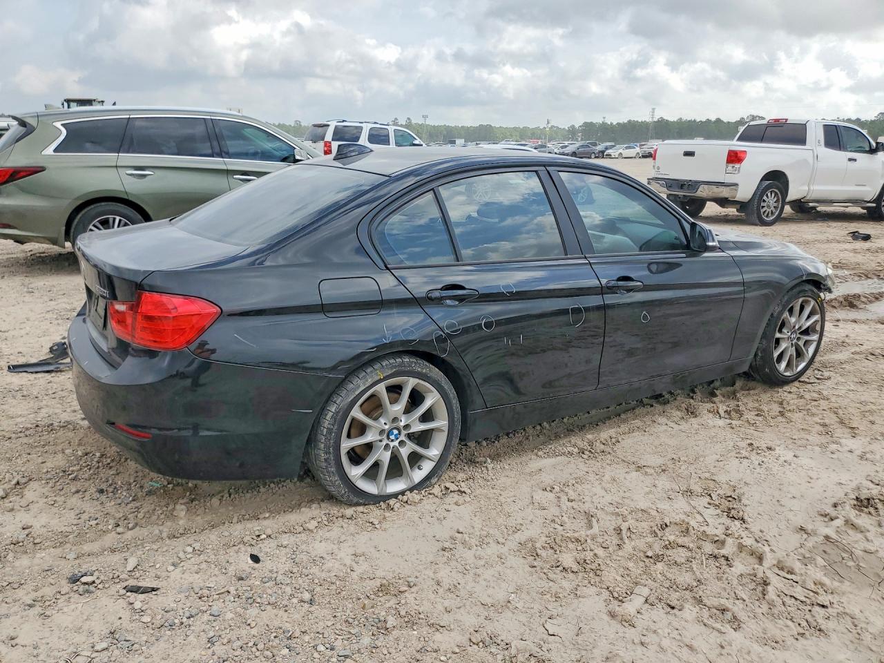 2014 BMW 320 photo 5