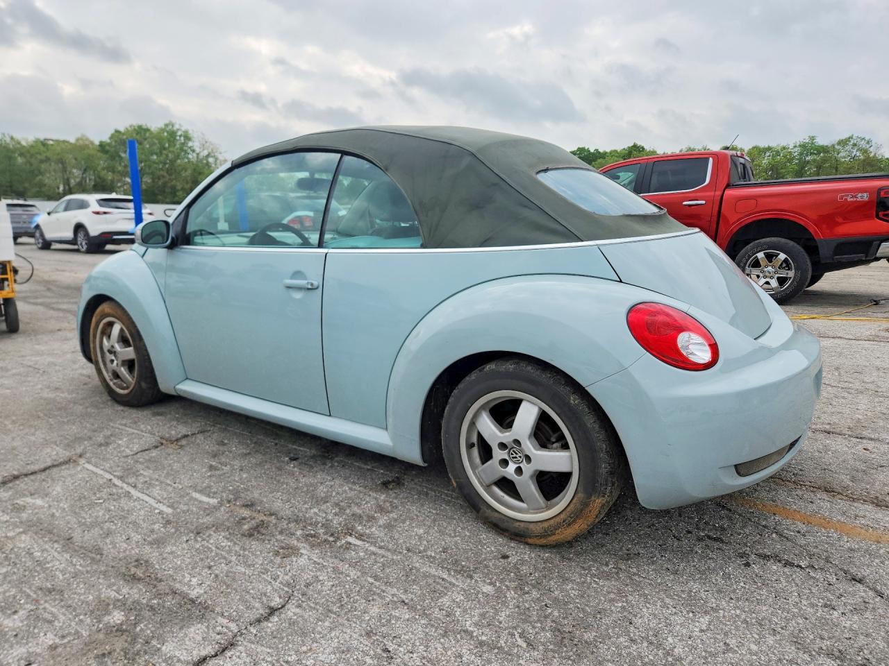 2006 VOLKSWAGEN NEW BEETLE CONVERTIBLE OPTION PACKAGE 1 photo 3
