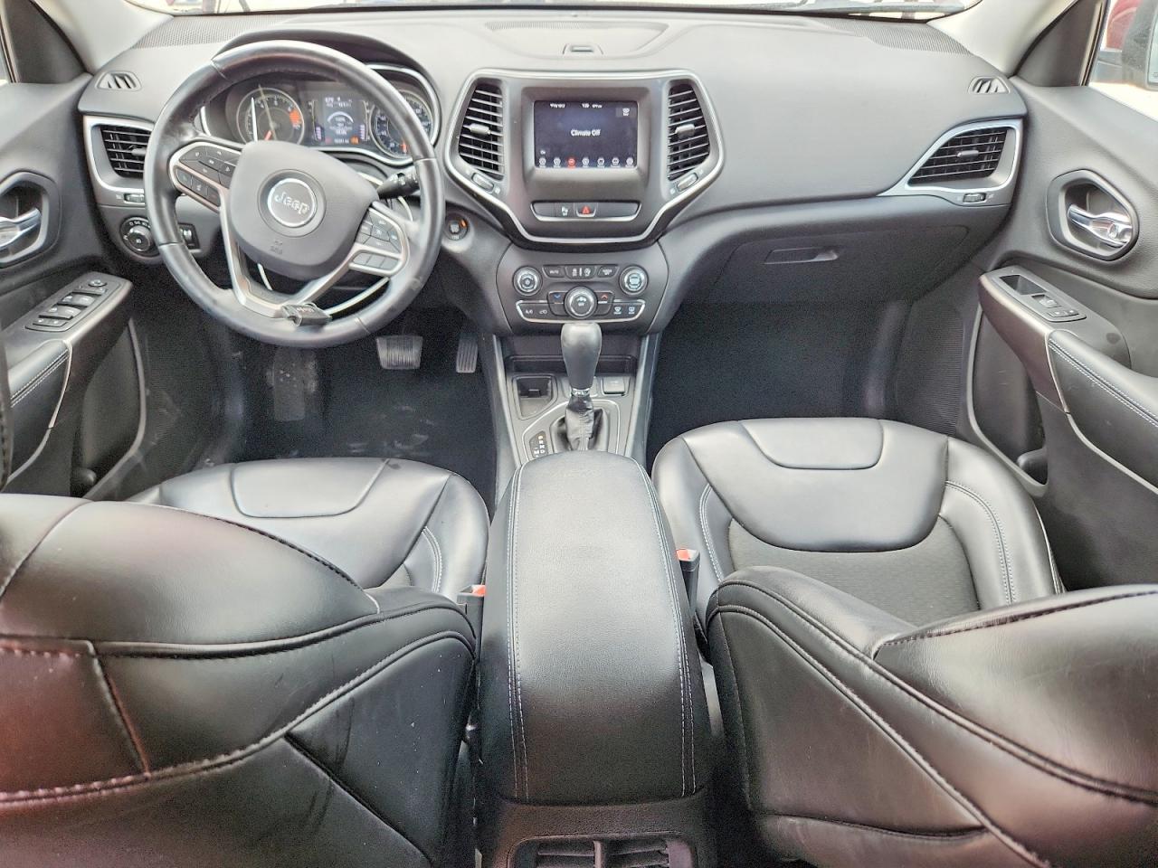 2019 JEEP CHEROKEE LATITUDE PLUS photo 8