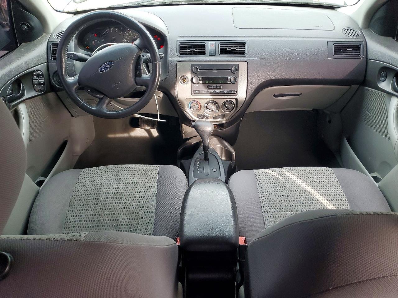 2006 FORD FOCUS ZX4 photo 8