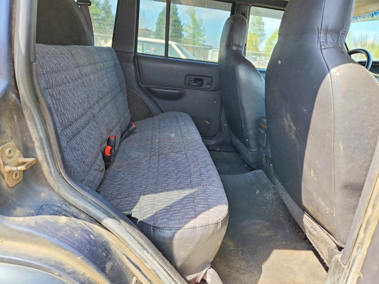 2001 JEEP CHEROKEE SPORT photo 31