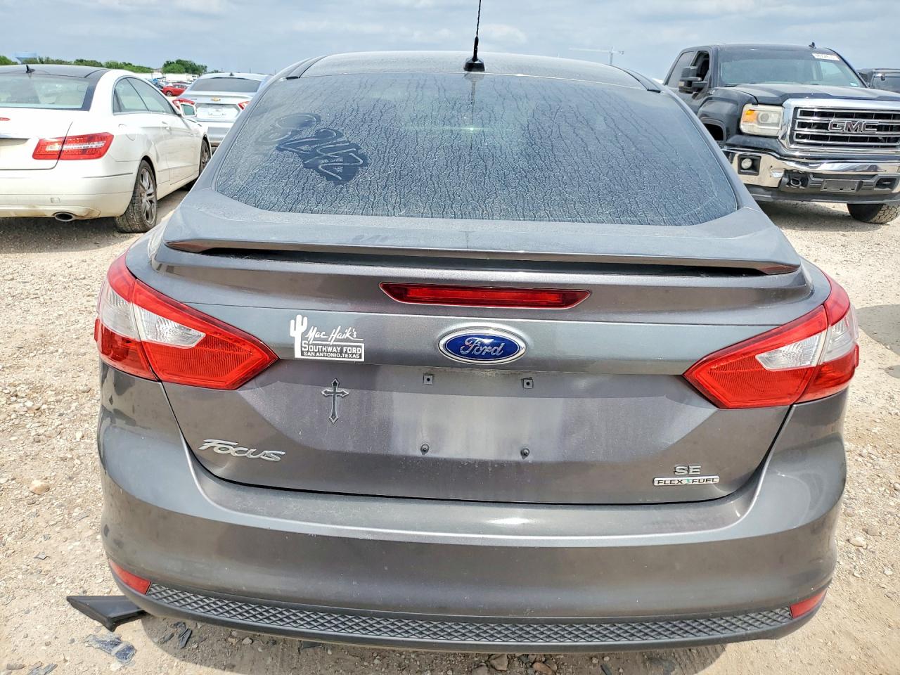 2014 FORD FOCUS SE photo 6