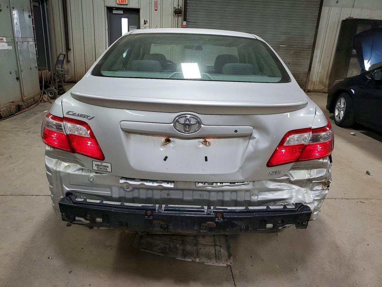 2009 TOYOTA CAMRY SE photo 11
