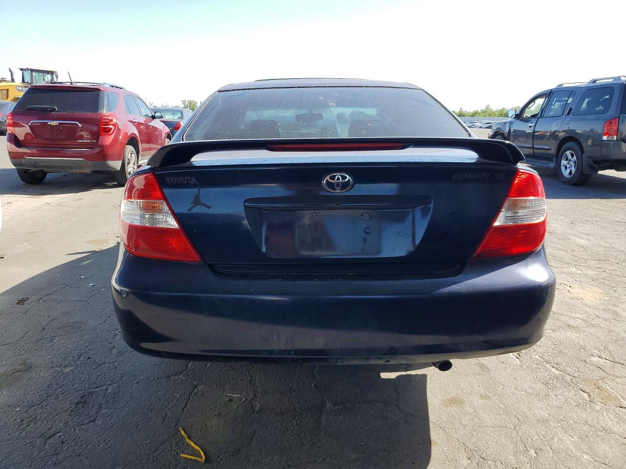 2003 TOYOTA CAMRY SE photo 11