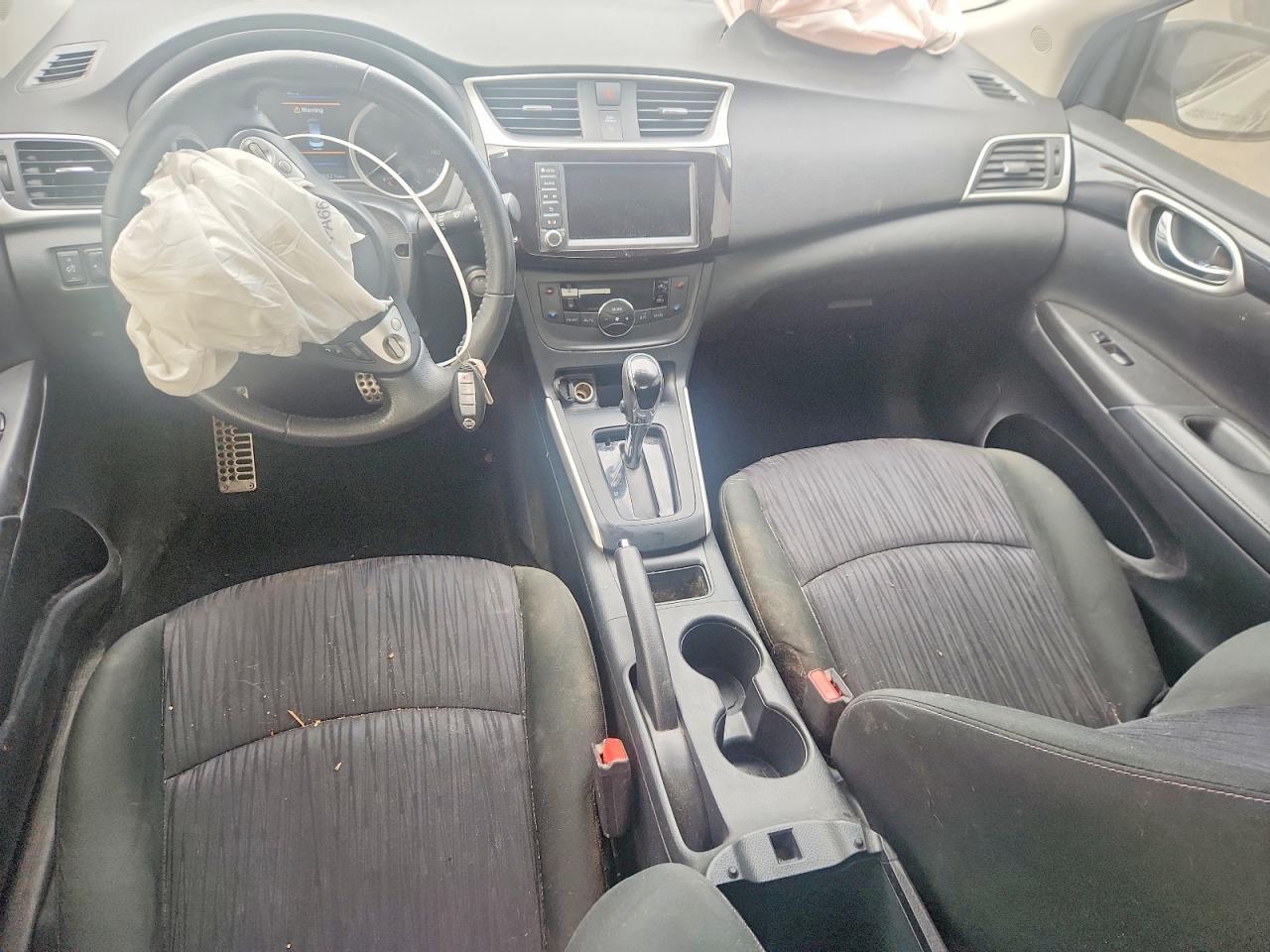 2019 NISSAN SENTRA SV photo 15
