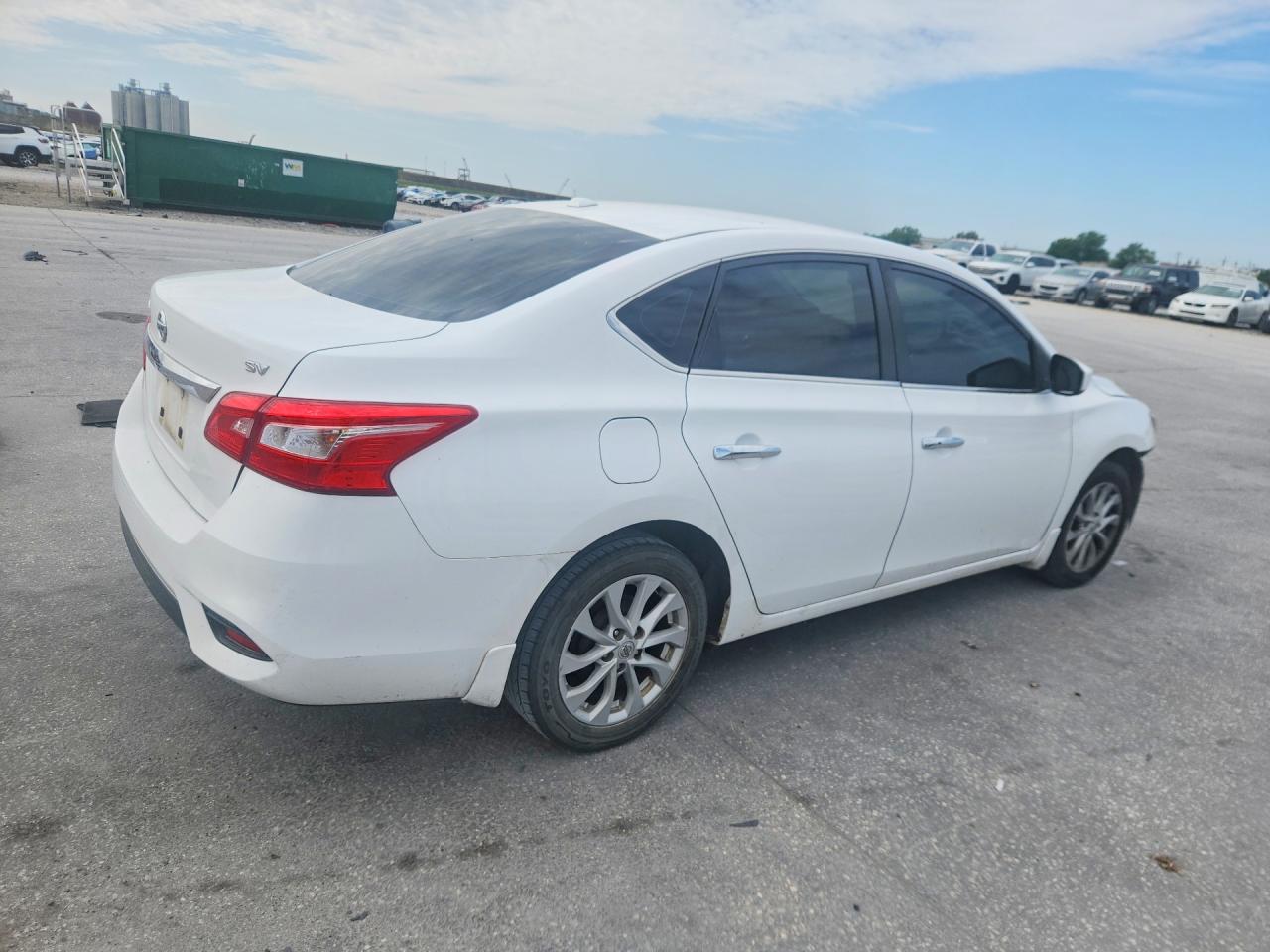 2019 NISSAN SENTRA SV photo 5