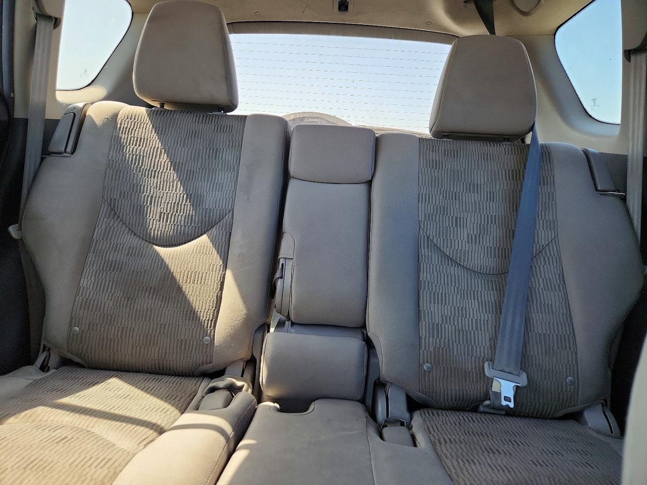 2011 TOYOTA RAV4 BASE photo 28